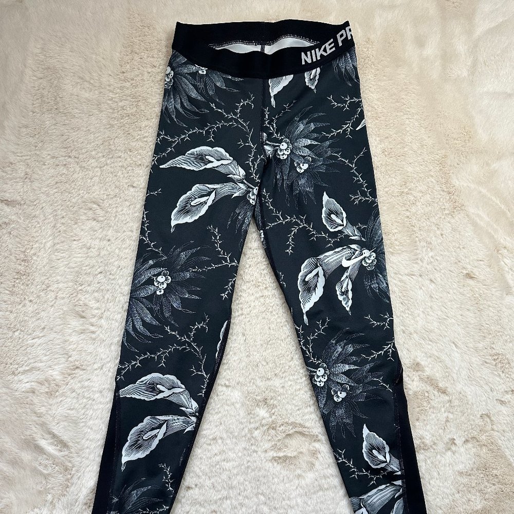 Nike  Pro Dri Fit Leggings